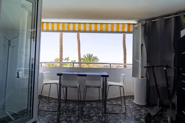 1 slaapkamer Appartement te koop in Playa del Inglés, San Bartolomé de Tirajana met zwembad - € 225.000 (Ref: 9110281)