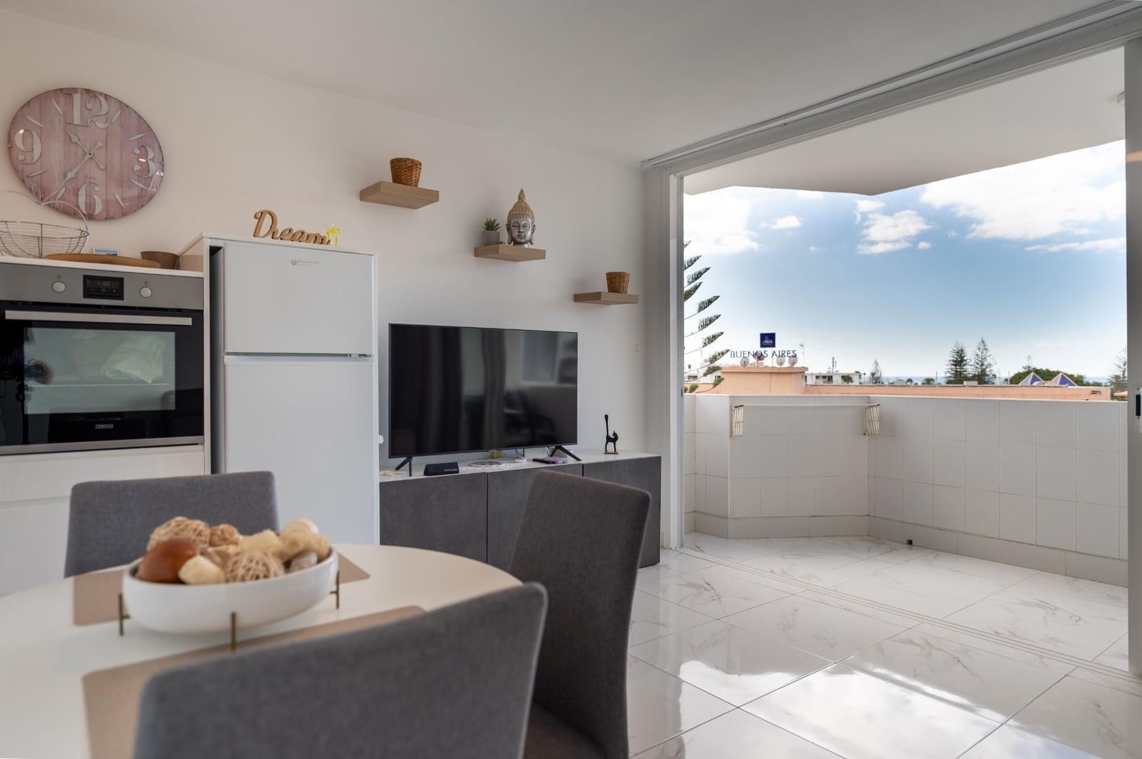 1 bedroom Apartment for rent in Playa del Ingles with pool - € 1,500 (Ref: 9272606)