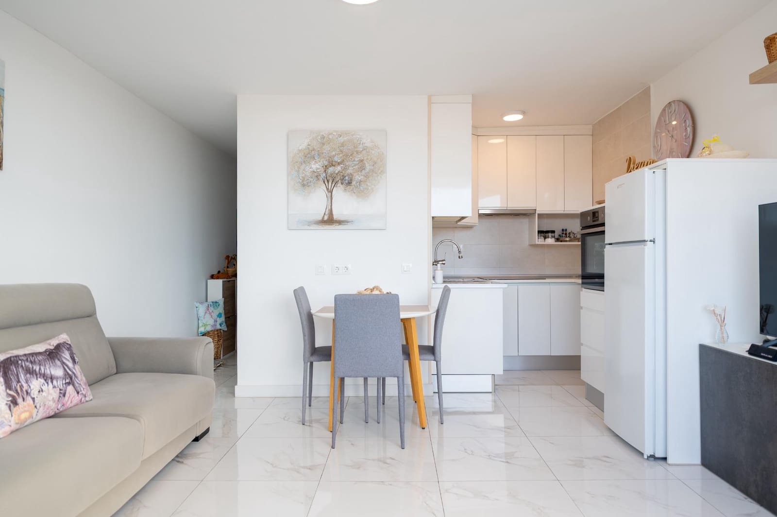 1 bedroom Apartment for rent in Playa del Ingles with pool - € 1,500 (Ref: 9272606)