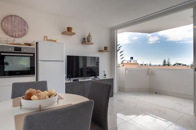 Appartement de 1 chambre à louer à Playa del Inglés, San Bartolomé de Tirajana avec piscine - 1 500 € (Ref: 9272606)