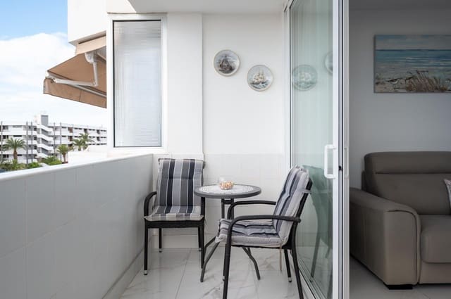 Appartement de 1 chambre à louer à Playa del Inglés, San Bartolomé de Tirajana avec piscine - 1 500 € (Ref: 9272606)