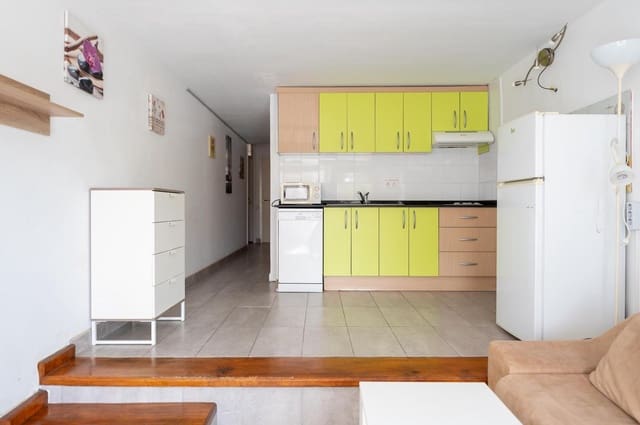 1 soveværelse Lejlighed til salg i Playa del Inglés, San Bartolomé de Tirajana med swimmingpool - € 195.000 (Ref: 9276347)