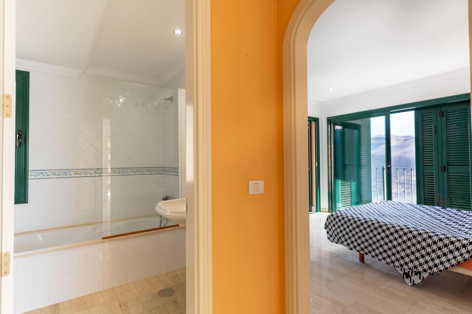 3 makuuhuone Huvila myytävänä paikassa San Bartolome de Tirajana mukana uima-altaan 
autotalli - 949 000 € (Ref: 9367520)