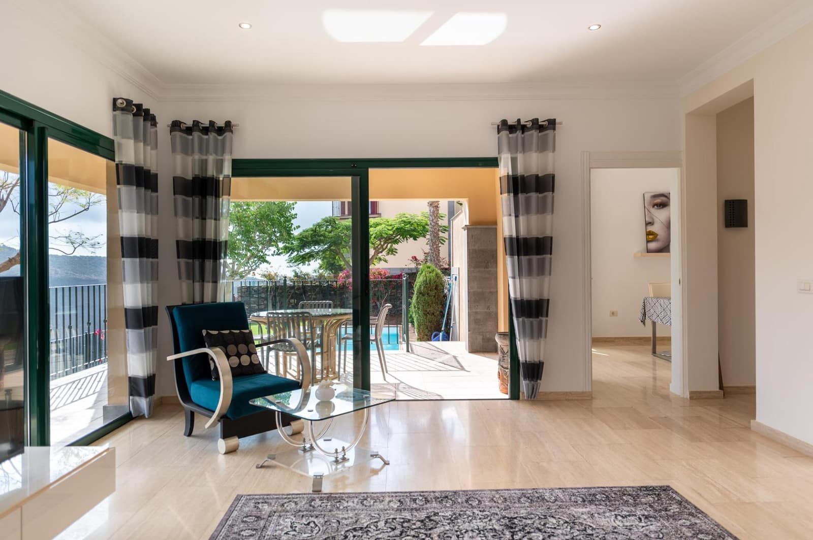 3 makuuhuone Huvila myytävänä paikassa San Bartolome de Tirajana mukana uima-altaan 
autotalli - 949 000 € (Ref: 9367520)