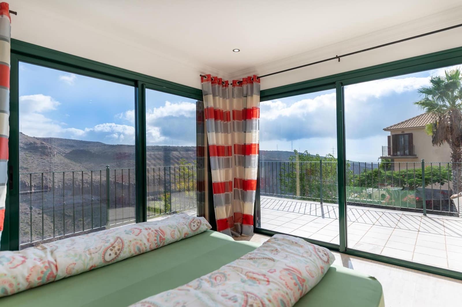 3 makuuhuone Huvila myytävänä paikassa San Bartolome de Tirajana mukana uima-altaan 
autotalli - 949 000 € (Ref: 9367520)