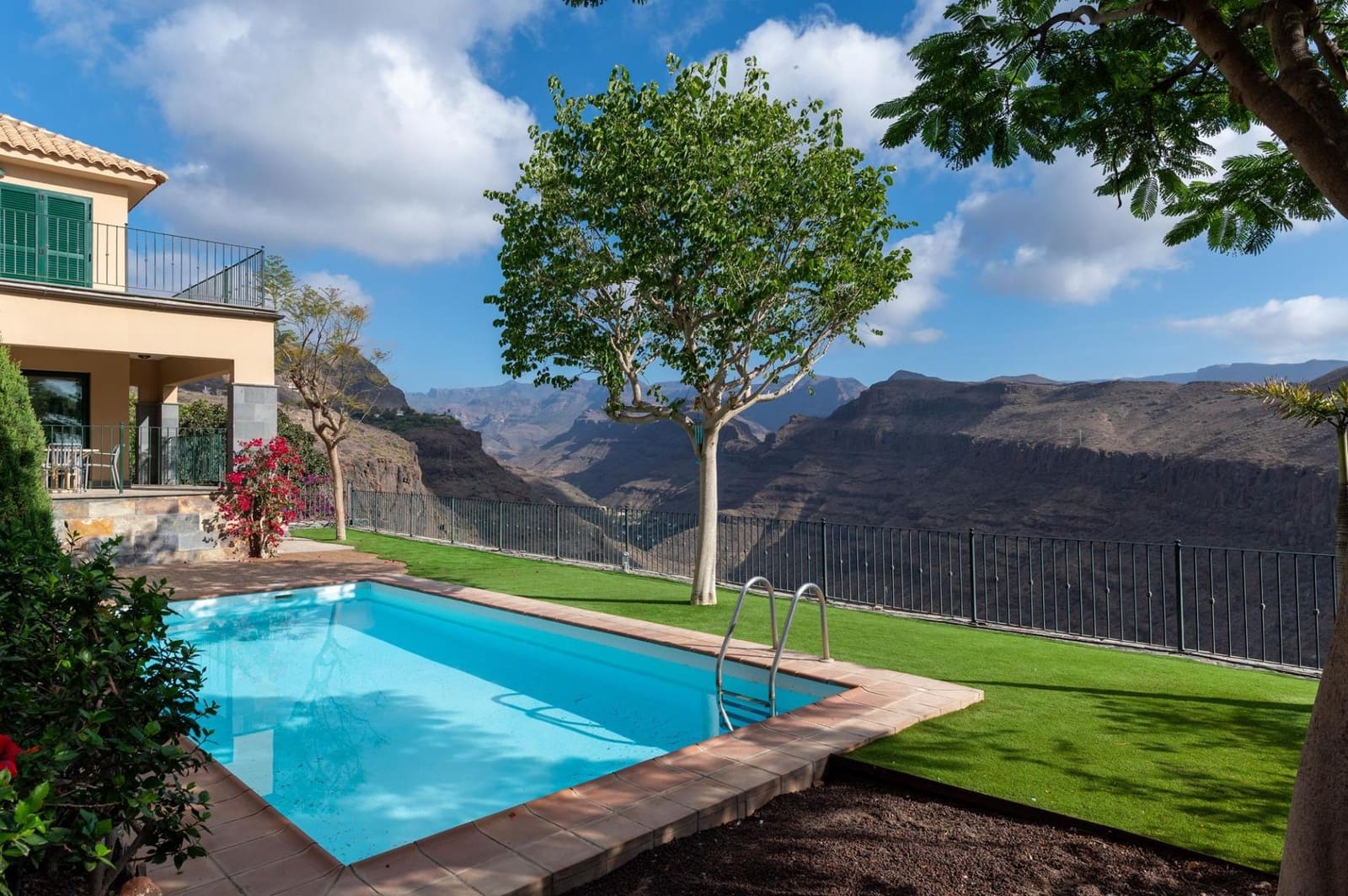 3 makuuhuone Huvila myytävänä paikassa San Bartolome de Tirajana mukana uima-altaan 
autotalli - 949 000 € (Ref: 9367520)