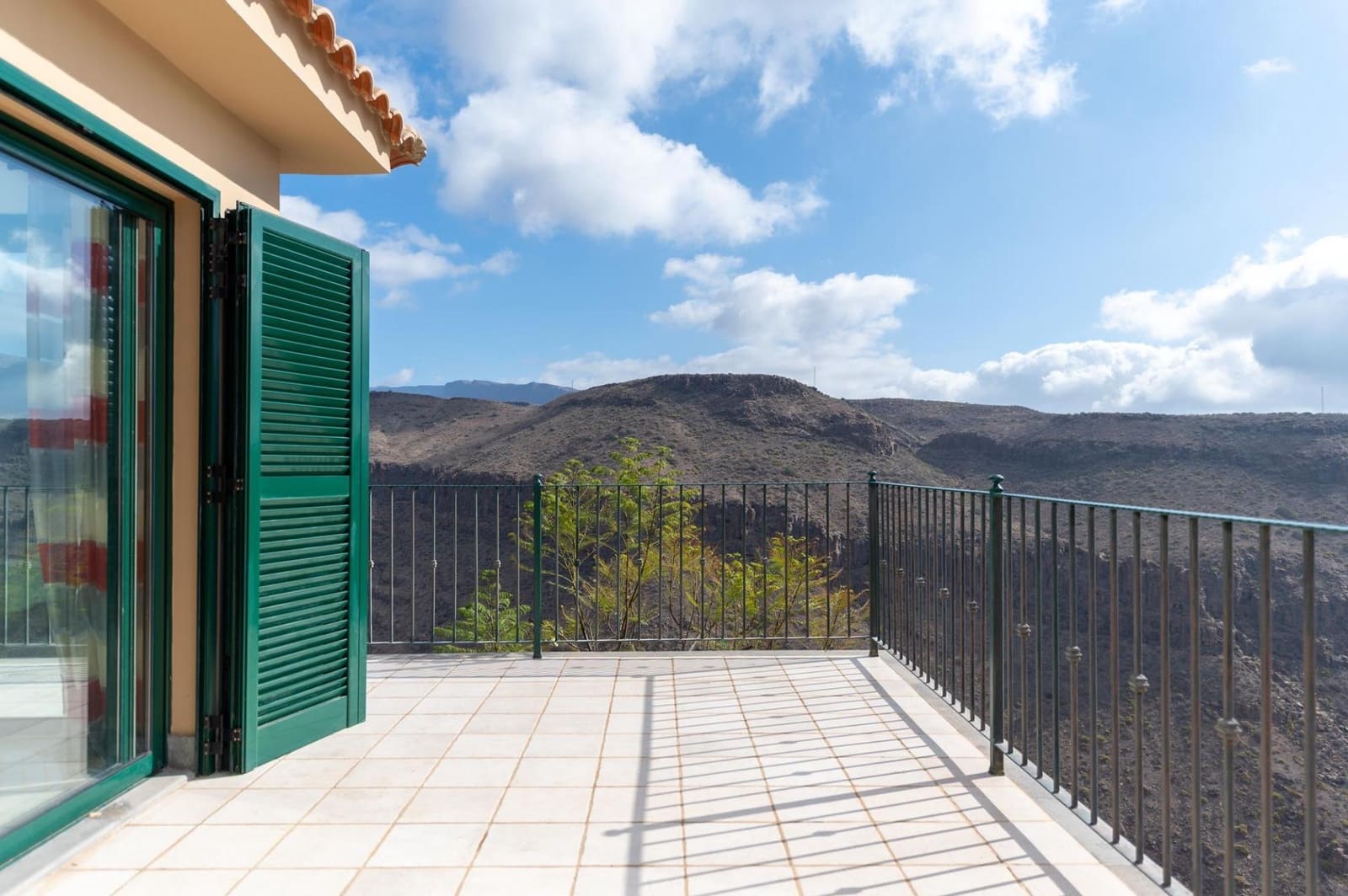 3 makuuhuone Huvila myytävänä paikassa San Bartolome de Tirajana mukana uima-altaan 
autotalli - 949 000 € (Ref: 9367520)