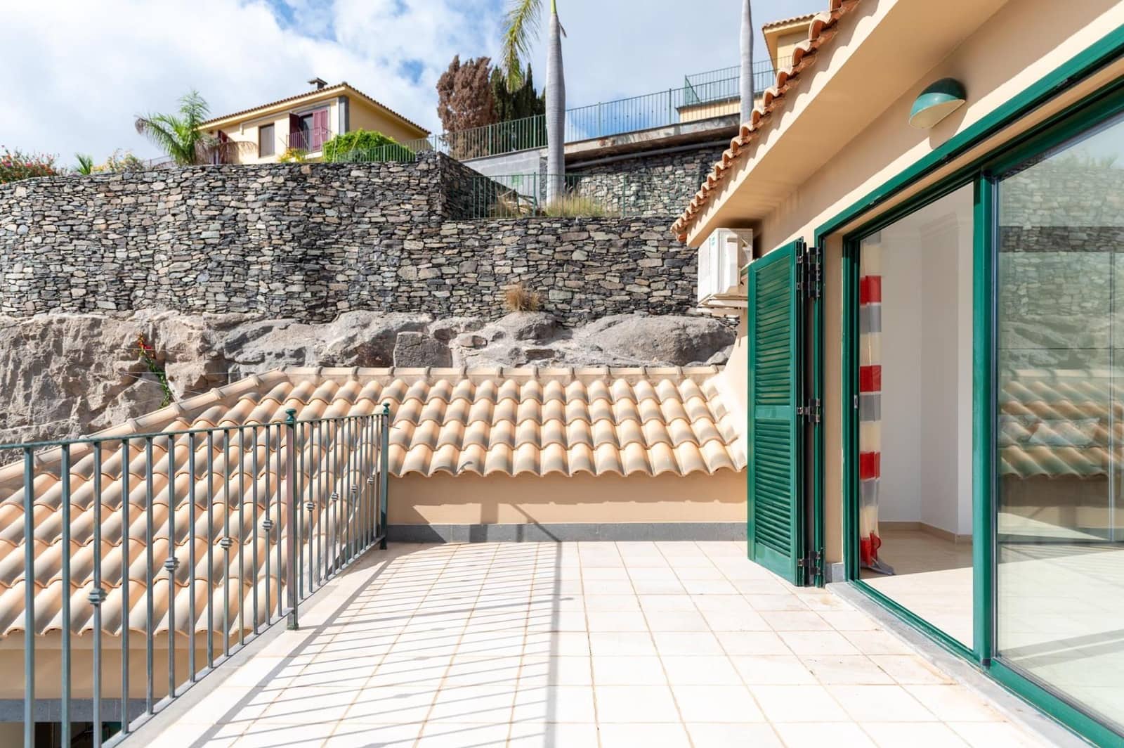 3 makuuhuone Huvila myytävänä paikassa San Bartolome de Tirajana mukana uima-altaan 
autotalli - 949 000 € (Ref: 9367520)