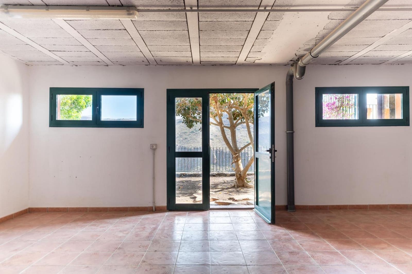 3 makuuhuone Huvila myytävänä paikassa San Bartolome de Tirajana mukana uima-altaan 
autotalli - 949 000 € (Ref: 9367520)