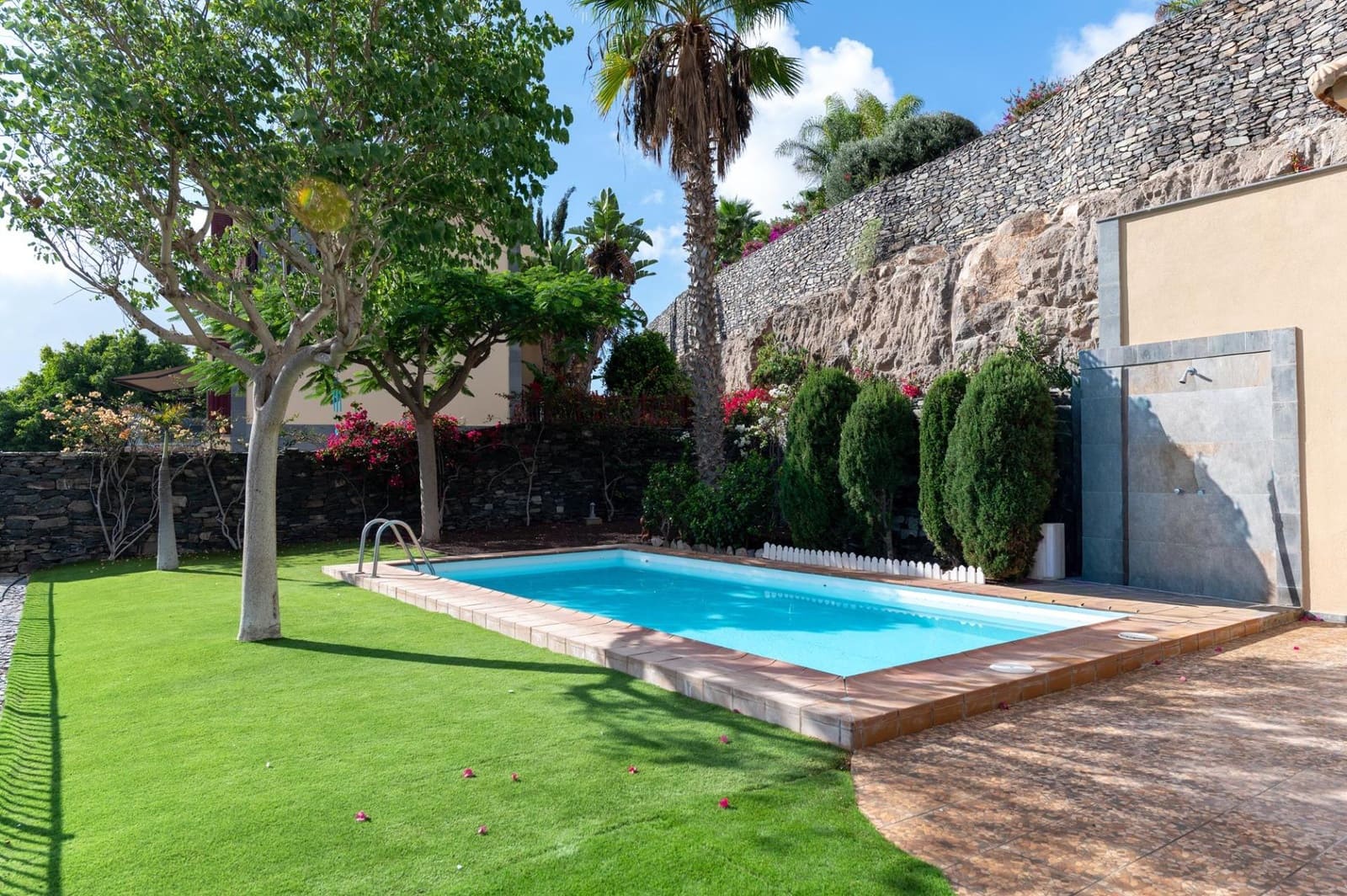 3 makuuhuone Huvila myytävänä paikassa San Bartolome de Tirajana mukana uima-altaan 
autotalli - 949 000 € (Ref: 9367520)