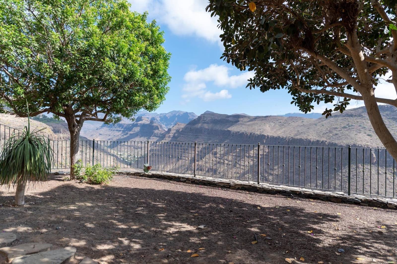 3 makuuhuone Huvila myytävänä paikassa San Bartolome de Tirajana mukana uima-altaan 
autotalli - 949 000 € (Ref: 9367520)