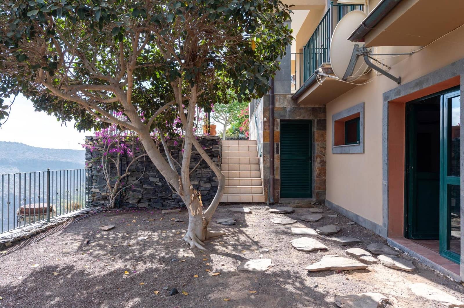 3 makuuhuone Huvila myytävänä paikassa San Bartolome de Tirajana mukana uima-altaan 
autotalli - 949 000 € (Ref: 9367520)