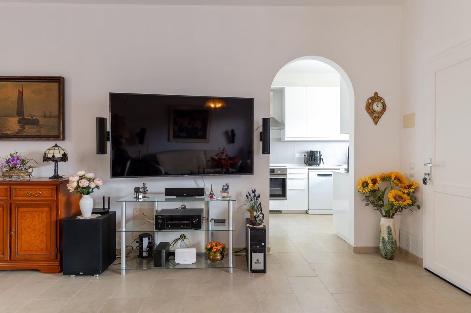 3 bedroom Apartment for sale in San Bartolome de Tirajana - € 440,000 (Ref: 9387929)