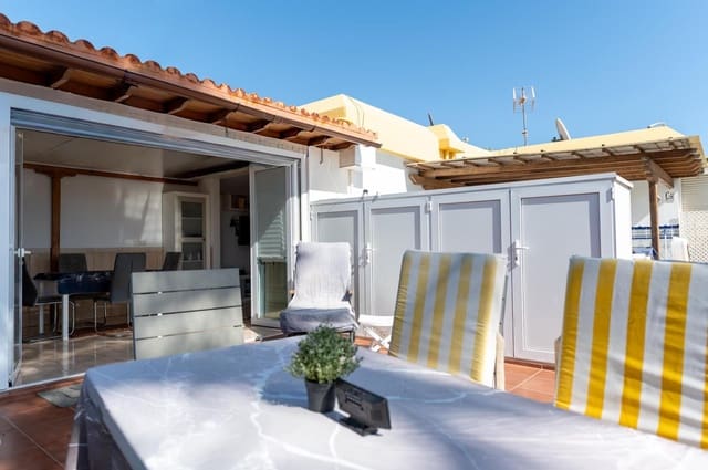 2 bedroom Bungalow for sale in Playa del Inglés, San Bartolomé de Tirajana with pool - € 350,000 (Ref: 9433432)