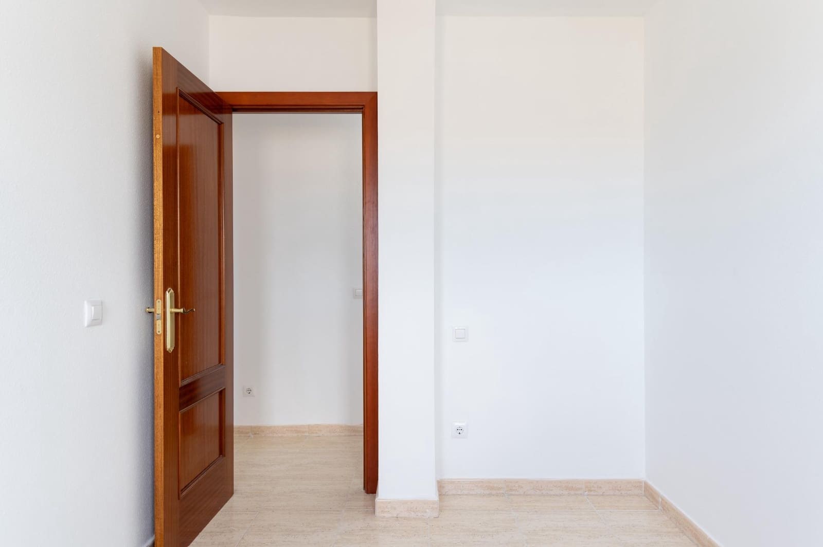 4 bedroom Flat for sale in San Bartolome de Tirajana - € 298,000 (Ref: 9483528)