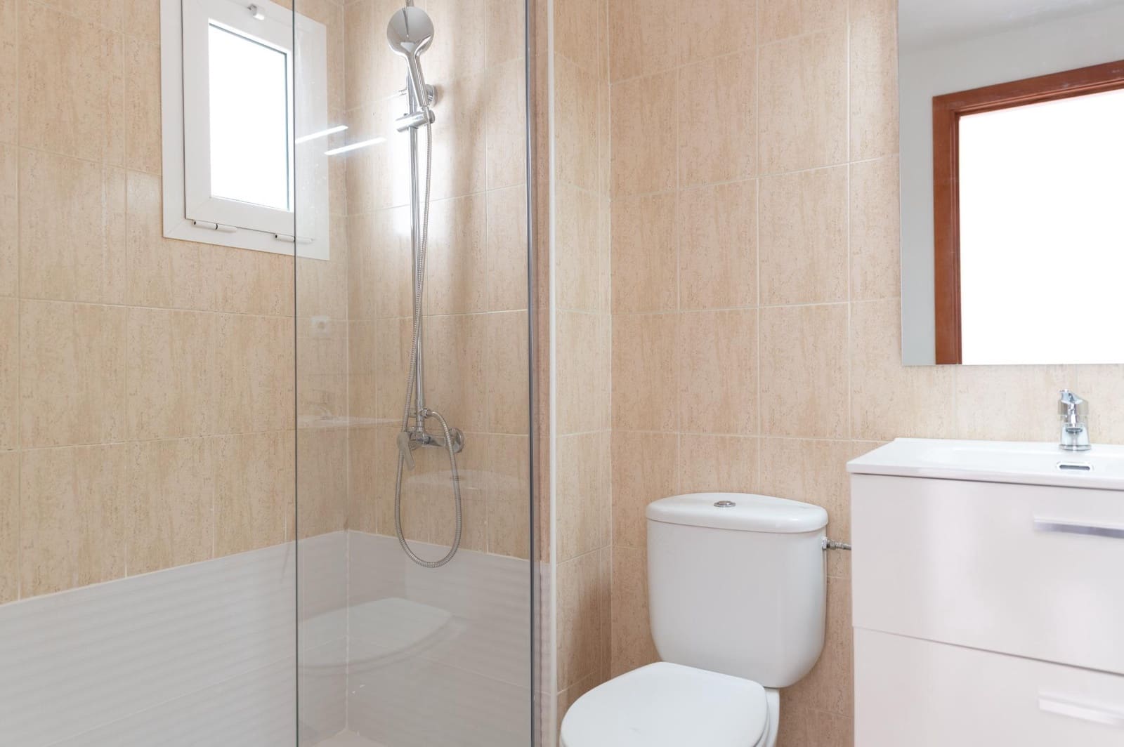 4 bedroom Flat for sale in San Bartolome de Tirajana - € 298,000 (Ref: 9483528)