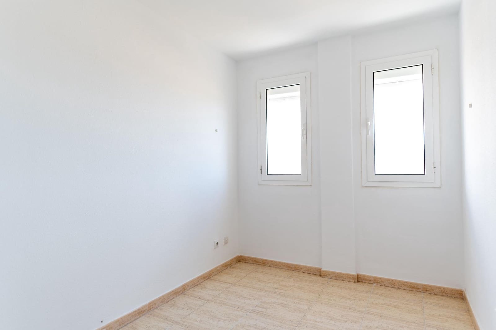 4 bedroom Flat for sale in San Bartolome de Tirajana - € 298,000 (Ref: 9483528)