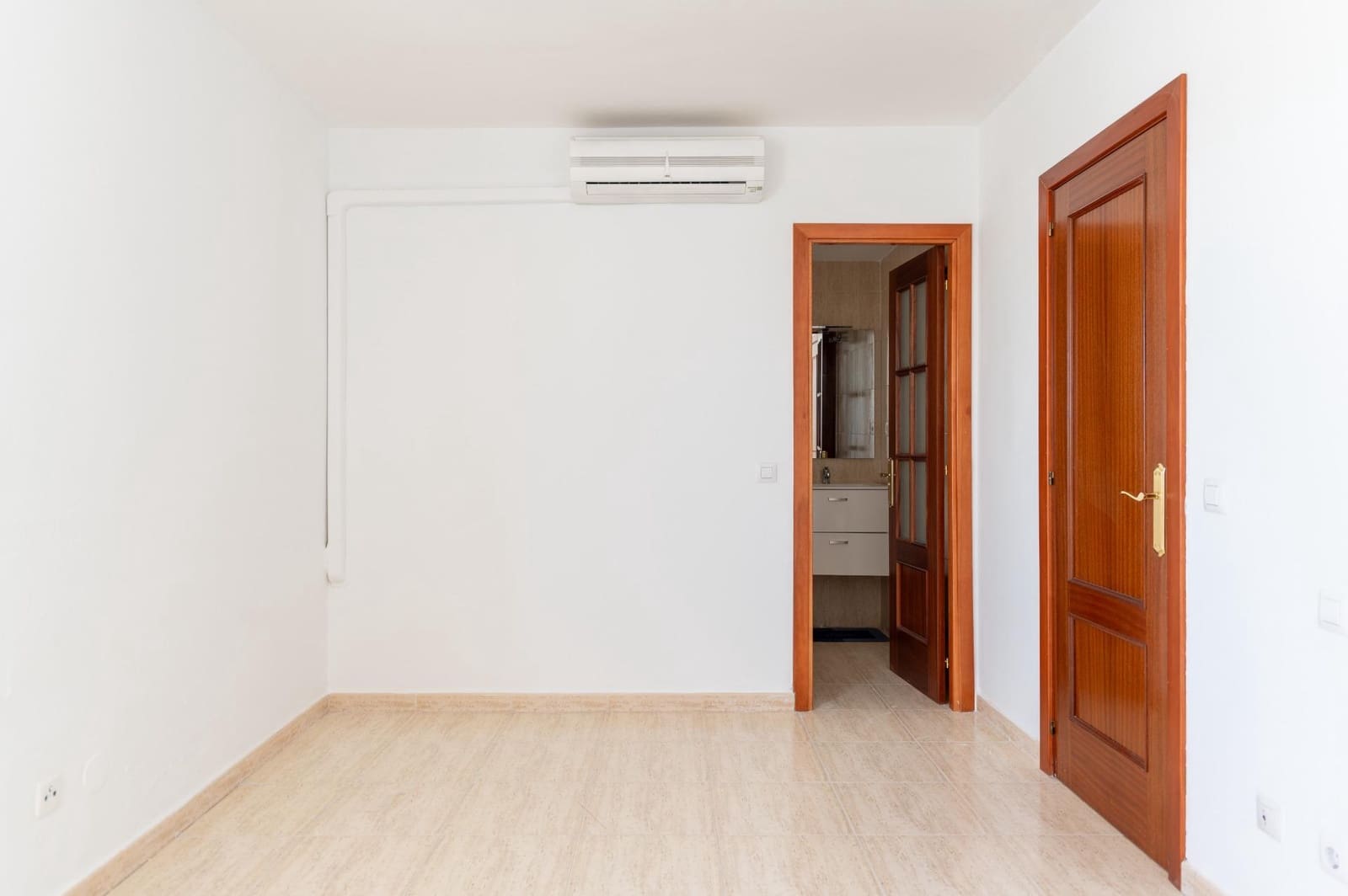 4 bedroom Flat for sale in San Bartolome de Tirajana - € 298,000 (Ref: 9483528)