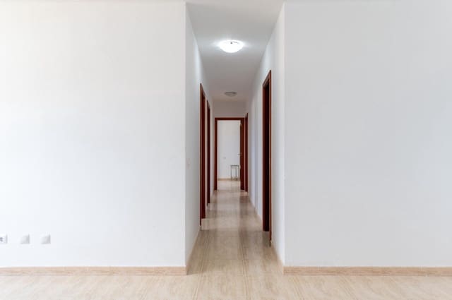 4 makuuhuone Asunto myytävänä paikassa San Bartolomé de Tirajana - 298 000 € (Ref: 9483528)