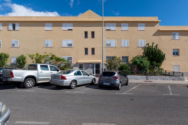 4 makuuhuone Asunto myytävänä paikassa San Bartolomé de Tirajana - 298 000 € (Ref: 9483528)