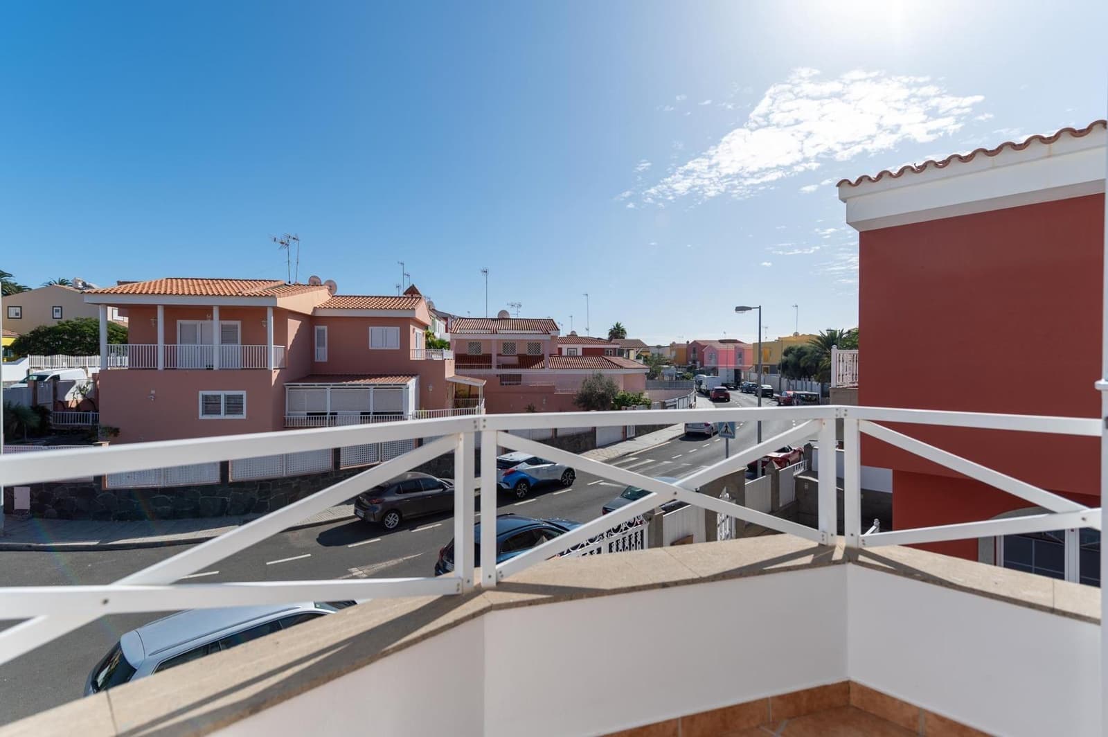 3 bedroom Apartment for rent in San Bartolome de Tirajana with garage - € 1,800 (Ref: 9494653)