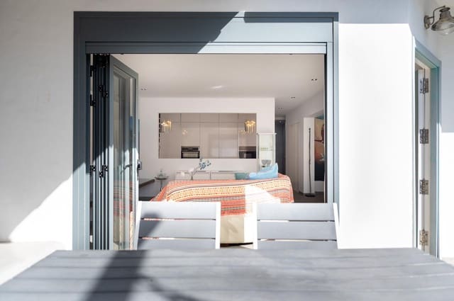 4 bedroom Bungalow for sale in Maspalomas, San Bartolomé de Tirajana with pool - € 689,000 (Ref: 9551518)