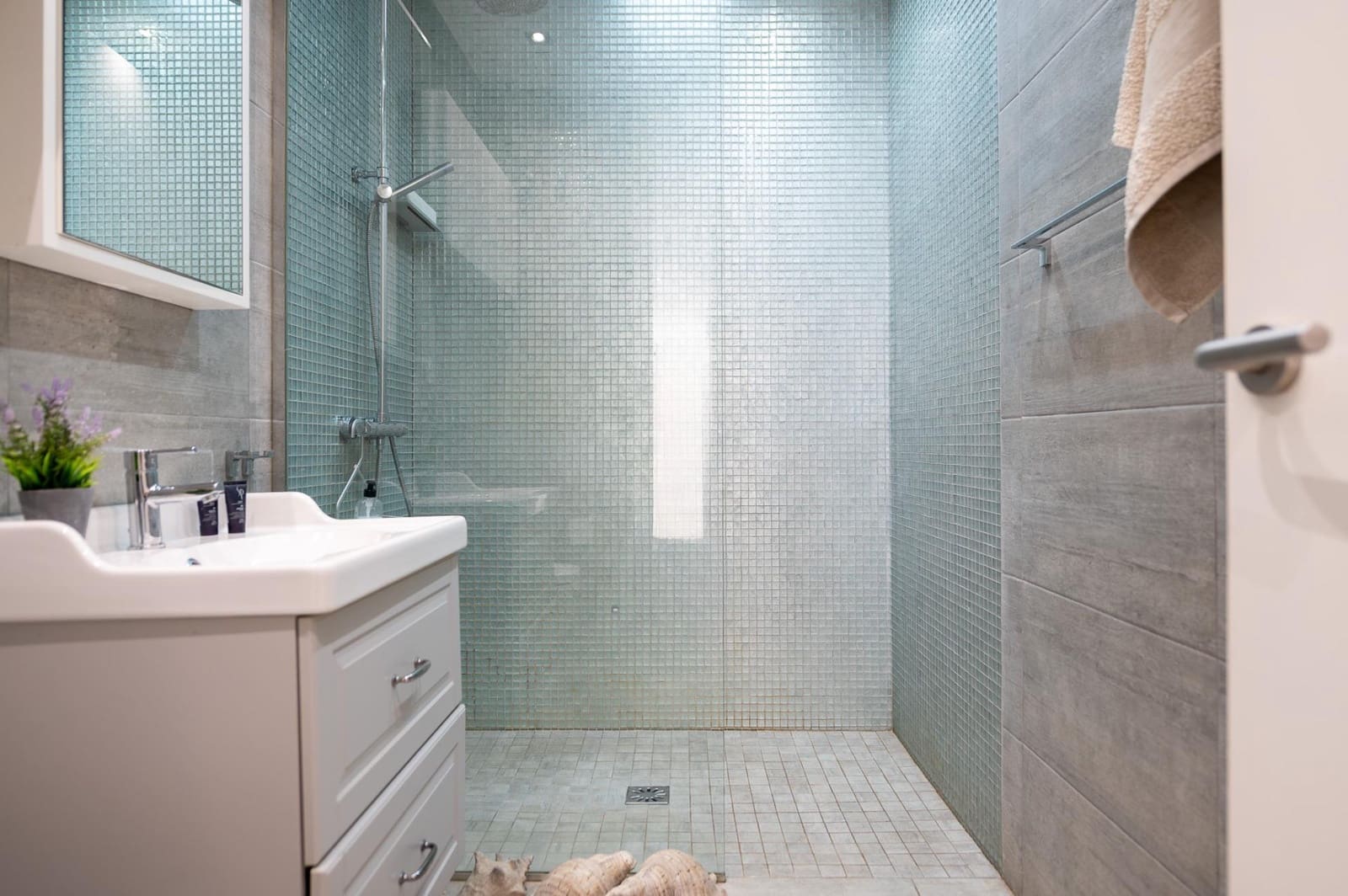 4 bedroom Bungalow for sale in Maspalomas with pool - € 689,000 (Ref: 9551518)