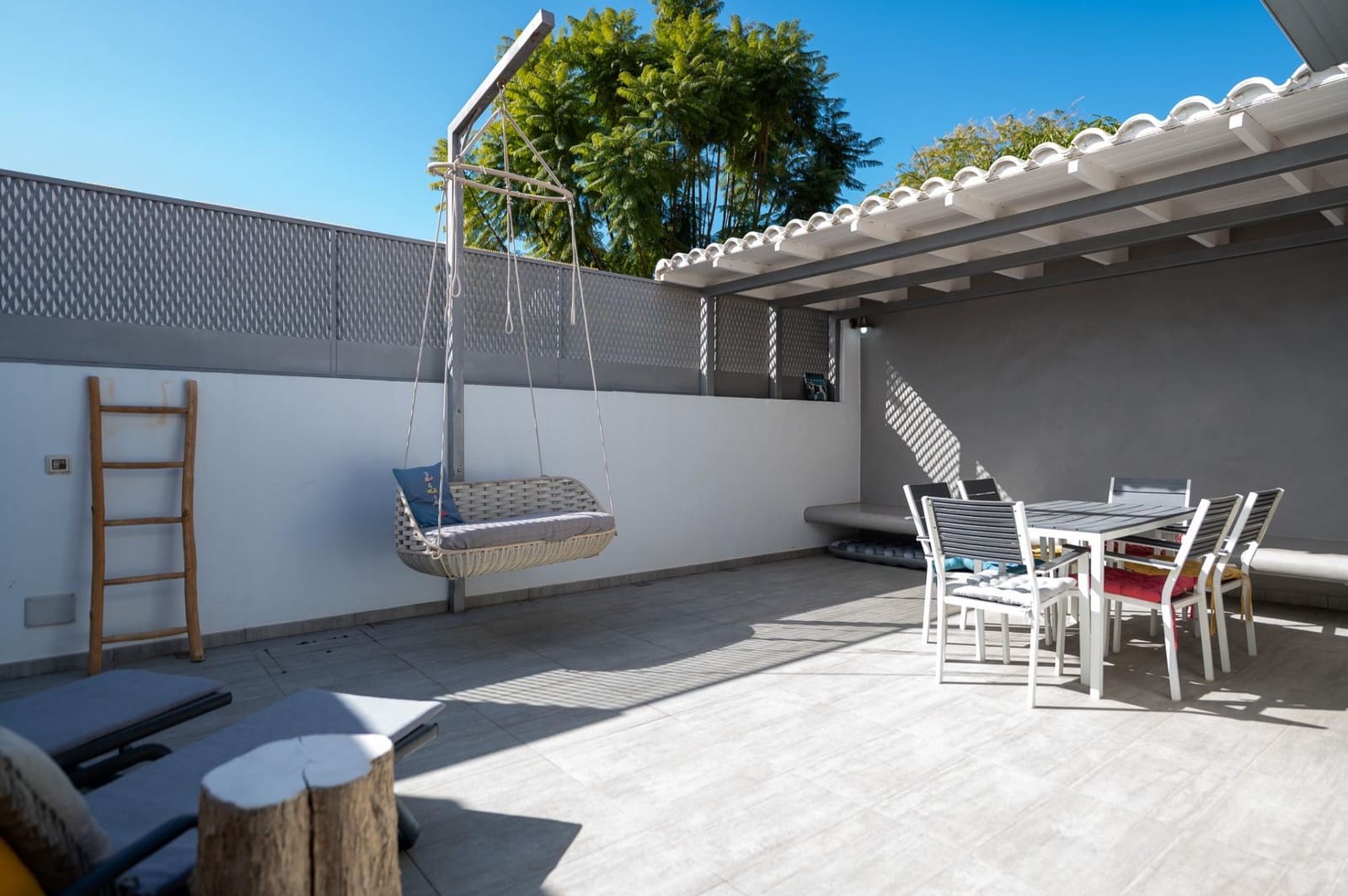 4 bedroom Bungalow for sale in Maspalomas with pool - € 689,000 (Ref: 9551518)