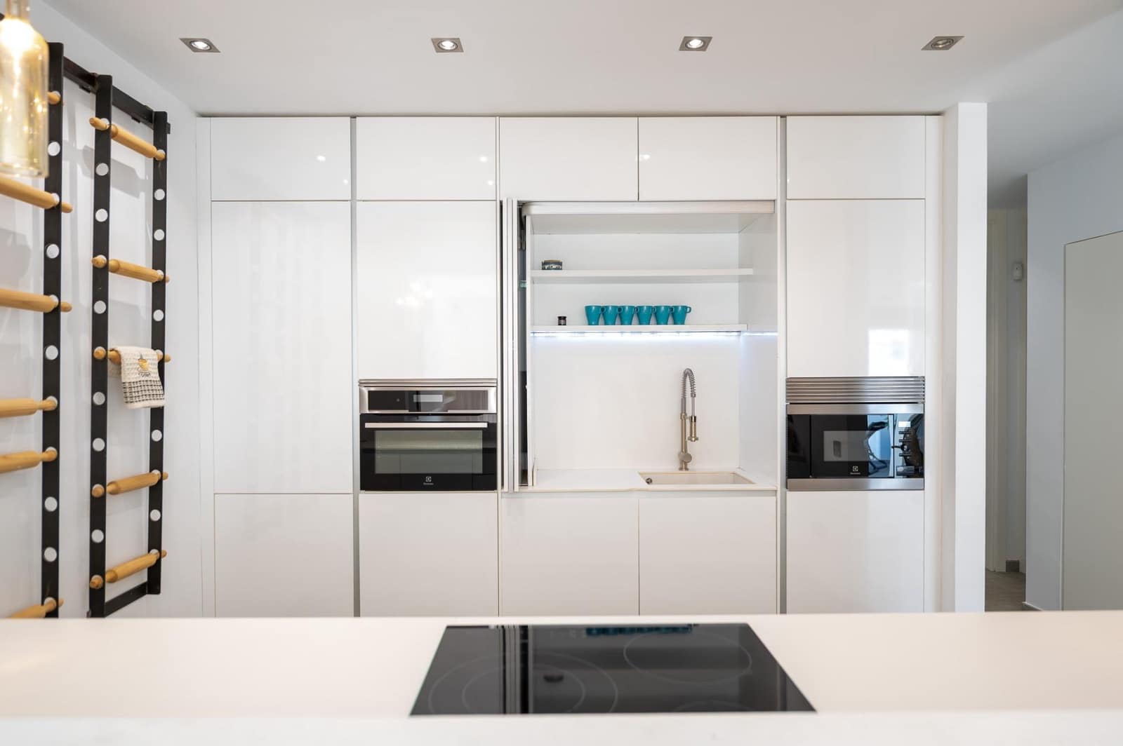 4 bedroom Bungalow for sale in Maspalomas with pool - € 689,000 (Ref: 9551518)