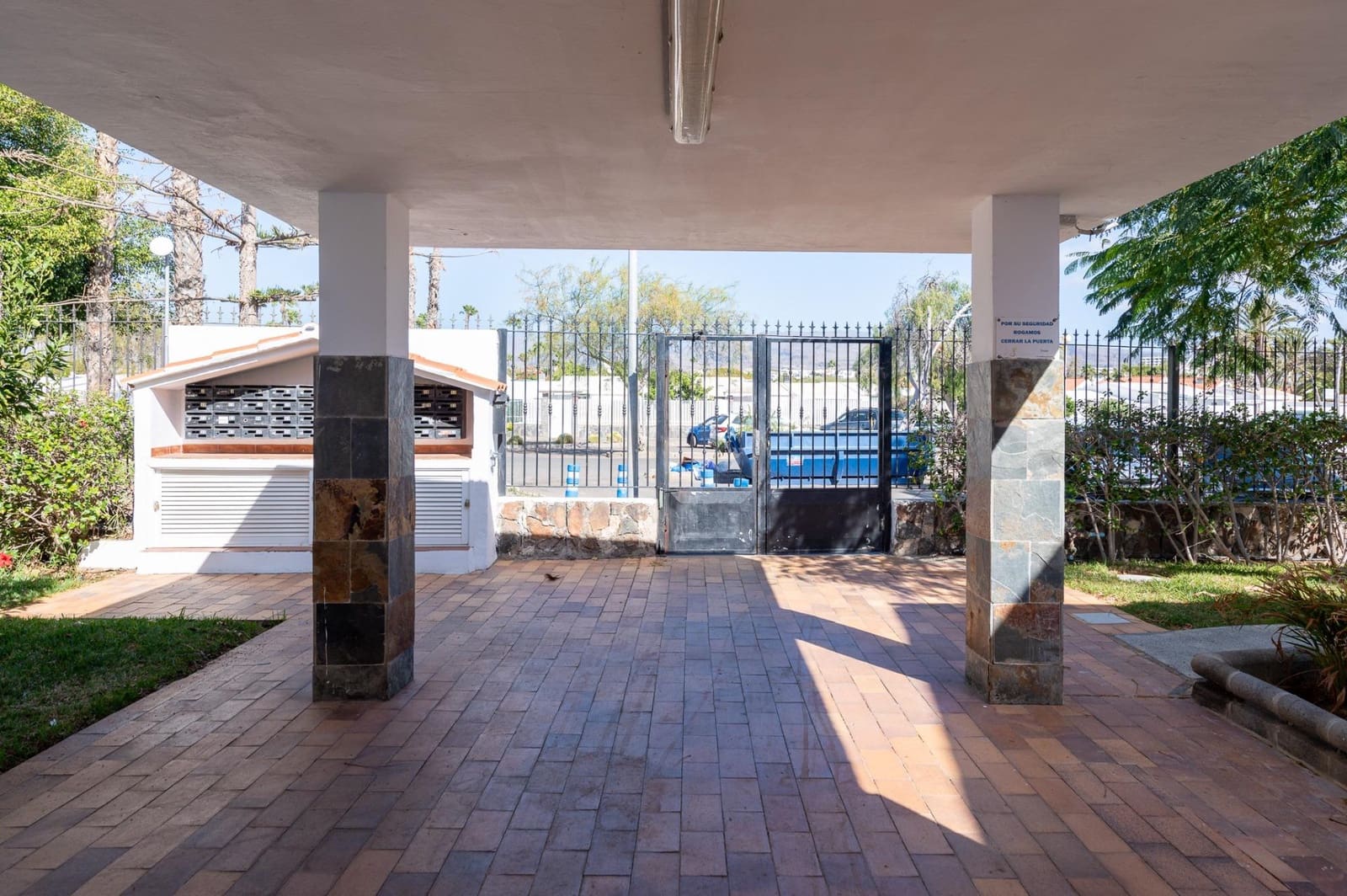 4 bedroom Bungalow for sale in Maspalomas with pool - € 689,000 (Ref: 9551518)