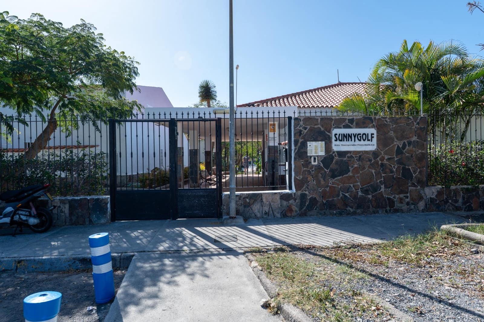 4 bedroom Bungalow for sale in Maspalomas with pool - € 689,000 (Ref: 9551518)