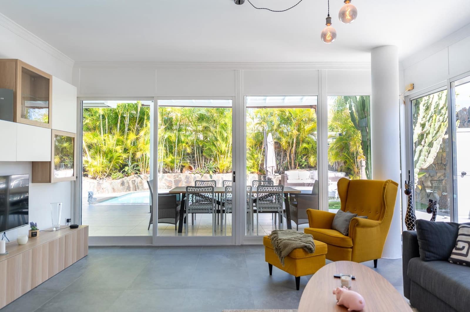 3 Zimmer Bungalow zu verkaufen in Maspalomas mit Pool - 895.000 € (Ref: 9555852)