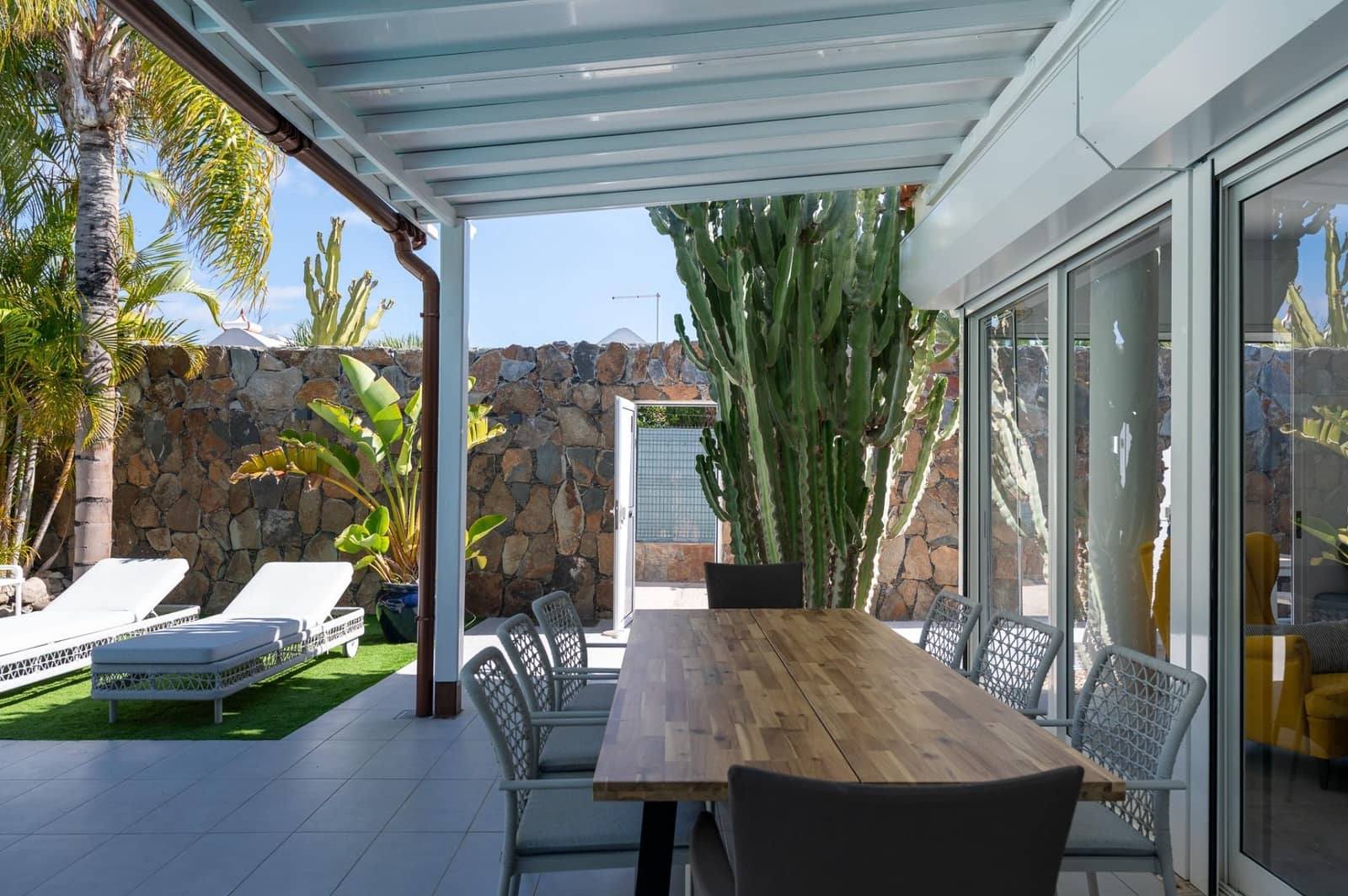 3 Zimmer Bungalow zu verkaufen in Maspalomas mit Pool - 895.000 € (Ref: 9555852)