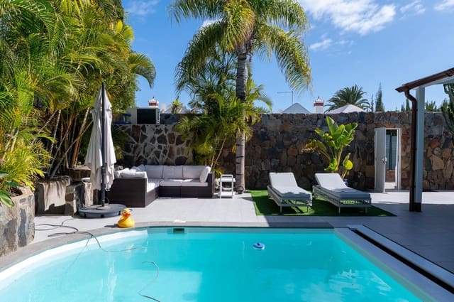 3 makuuhuone Bungalow myytävänä paikassa Maspalomas, San Bartolomé de Tirajana mukana uima-altaan - 895 000 € (Ref: 9555852)