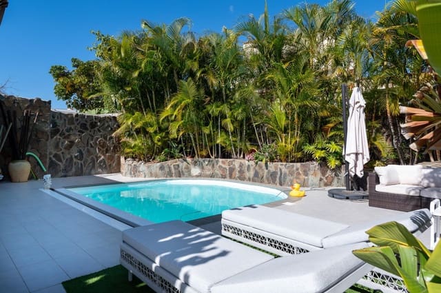 3 makuuhuone Bungalow myytävänä paikassa Maspalomas, San Bartolomé de Tirajana mukana uima-altaan - 895 000 € (Ref: 9555852)