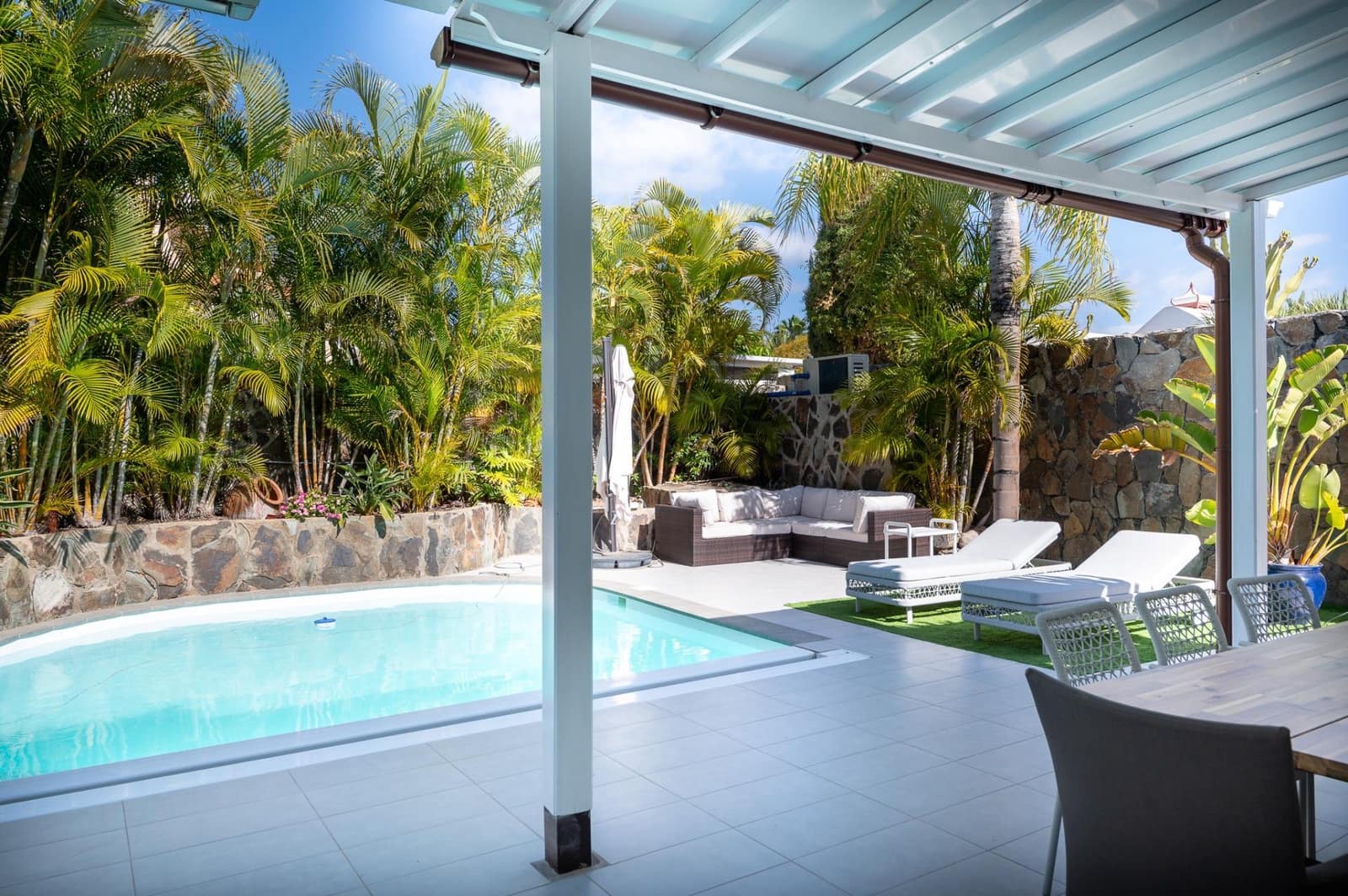 3 Zimmer Bungalow zu verkaufen in Maspalomas mit Pool - 895.000 € (Ref: 9555852)