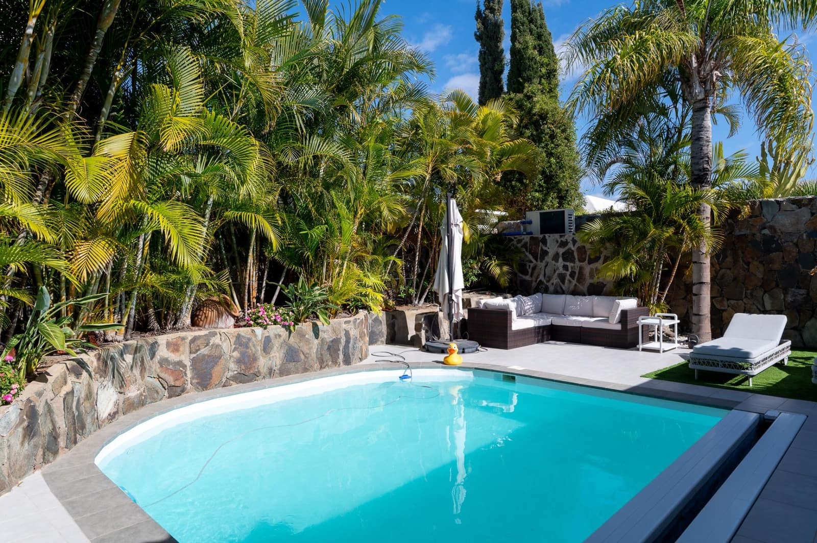 3 Zimmer Bungalow zu verkaufen in Maspalomas mit Pool - 895.000 € (Ref: 9555852)