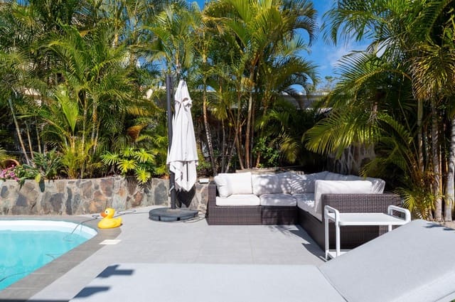 3 makuuhuone Bungalow myytävänä paikassa Maspalomas, San Bartolomé de Tirajana mukana uima-altaan - 895 000 € (Ref: 9555852)