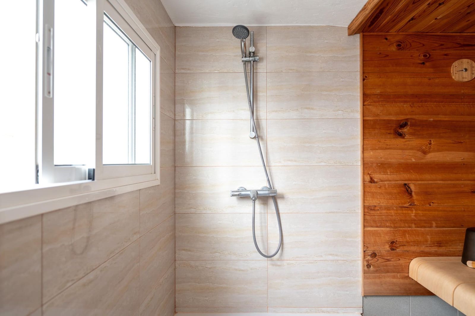 3 bedroom Apartment for sale in San Bartolome de Tirajana - € 360,000 (Ref: 9571191)