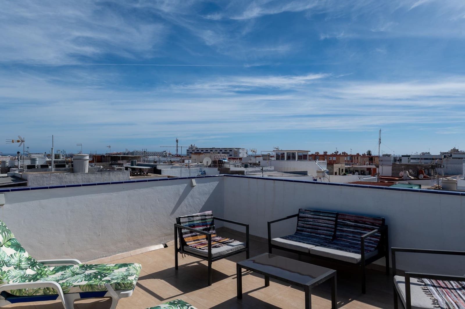 3 bedroom Apartment for sale in San Bartolome de Tirajana - € 360,000 (Ref: 9571191)