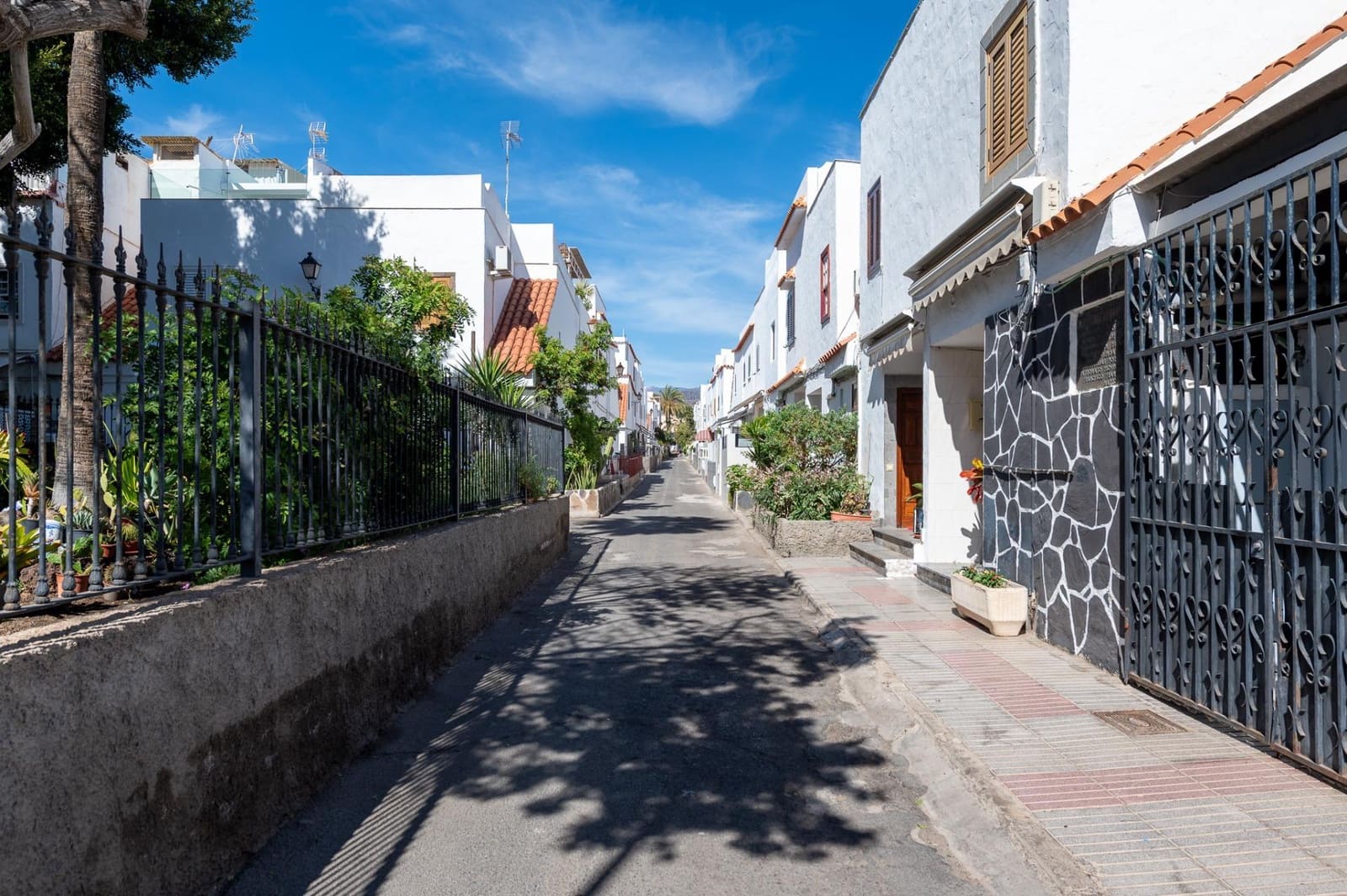 3 bedroom Apartment for sale in San Bartolome de Tirajana - € 360,000 (Ref: 9571191)