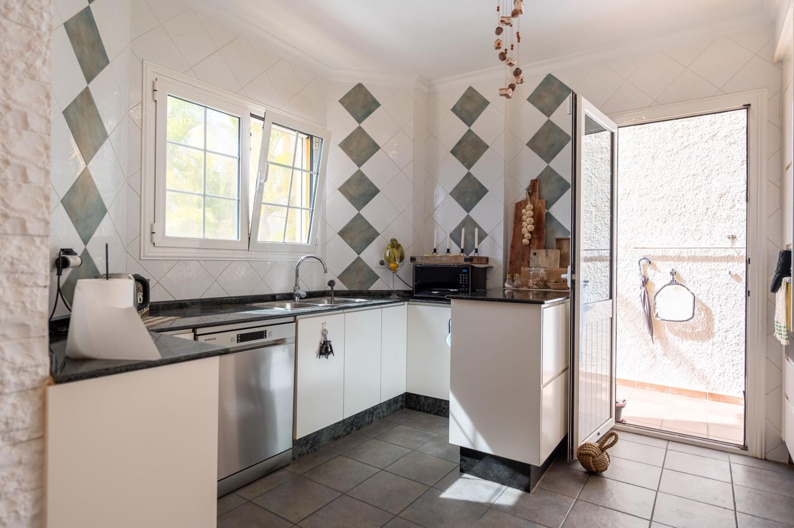 5 slaapkamer Villa te koop in Montana la Data met zwembad garage - € 846.000 (Ref: 9574643)