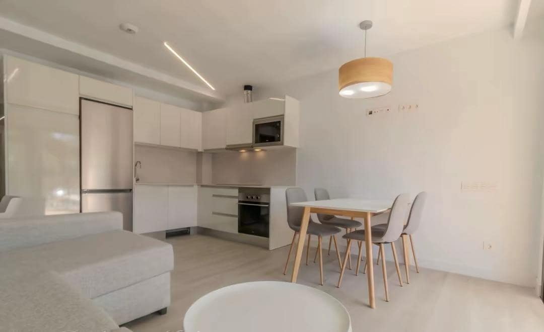 2 soverom Leilighet til leie i Arguineguin - € 1 850 (Ref: 9596158)