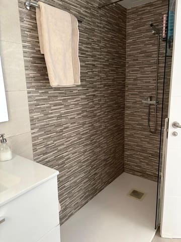 1 bedroom Apartment for rent in Corralejo, La Oliva with pool - € 2,000 (Ref: 9615470)