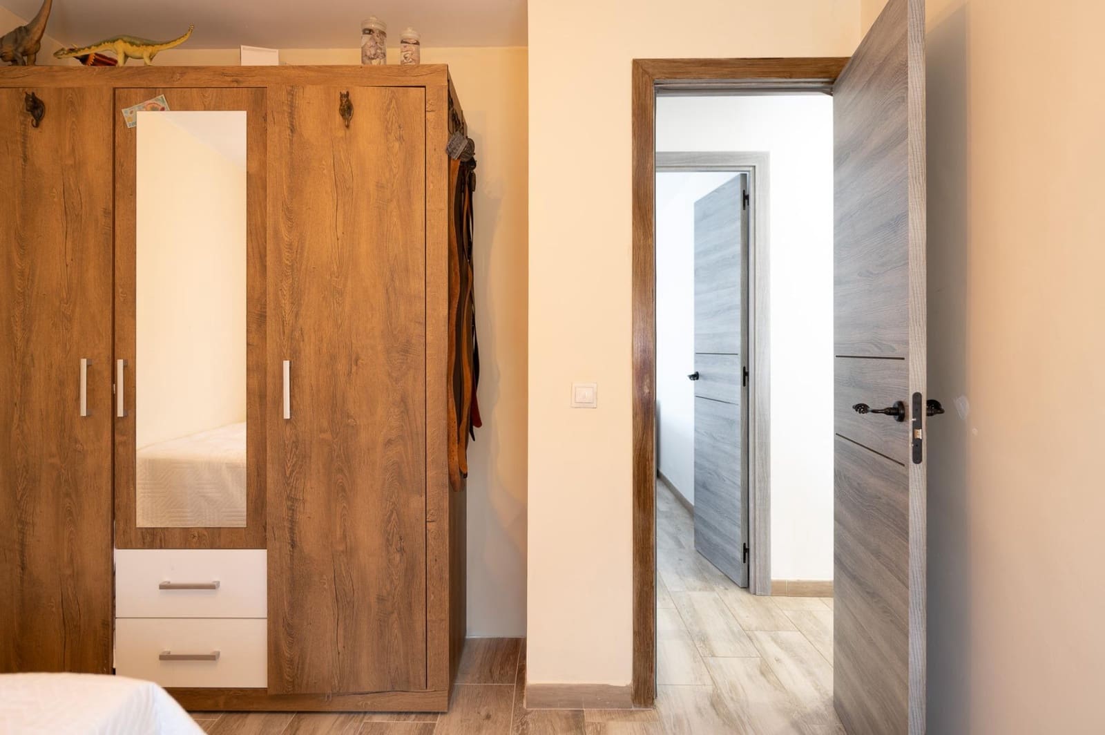 2 bedroom Flat for sale in San Bartolome de Tirajana - € 265,000 (Ref: 9656112)