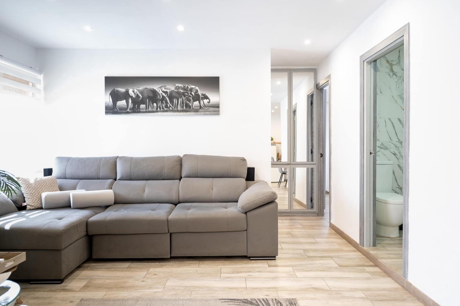 2 bedroom Flat for sale in San Bartolome de Tirajana - € 265,000 (Ref: 9656112)