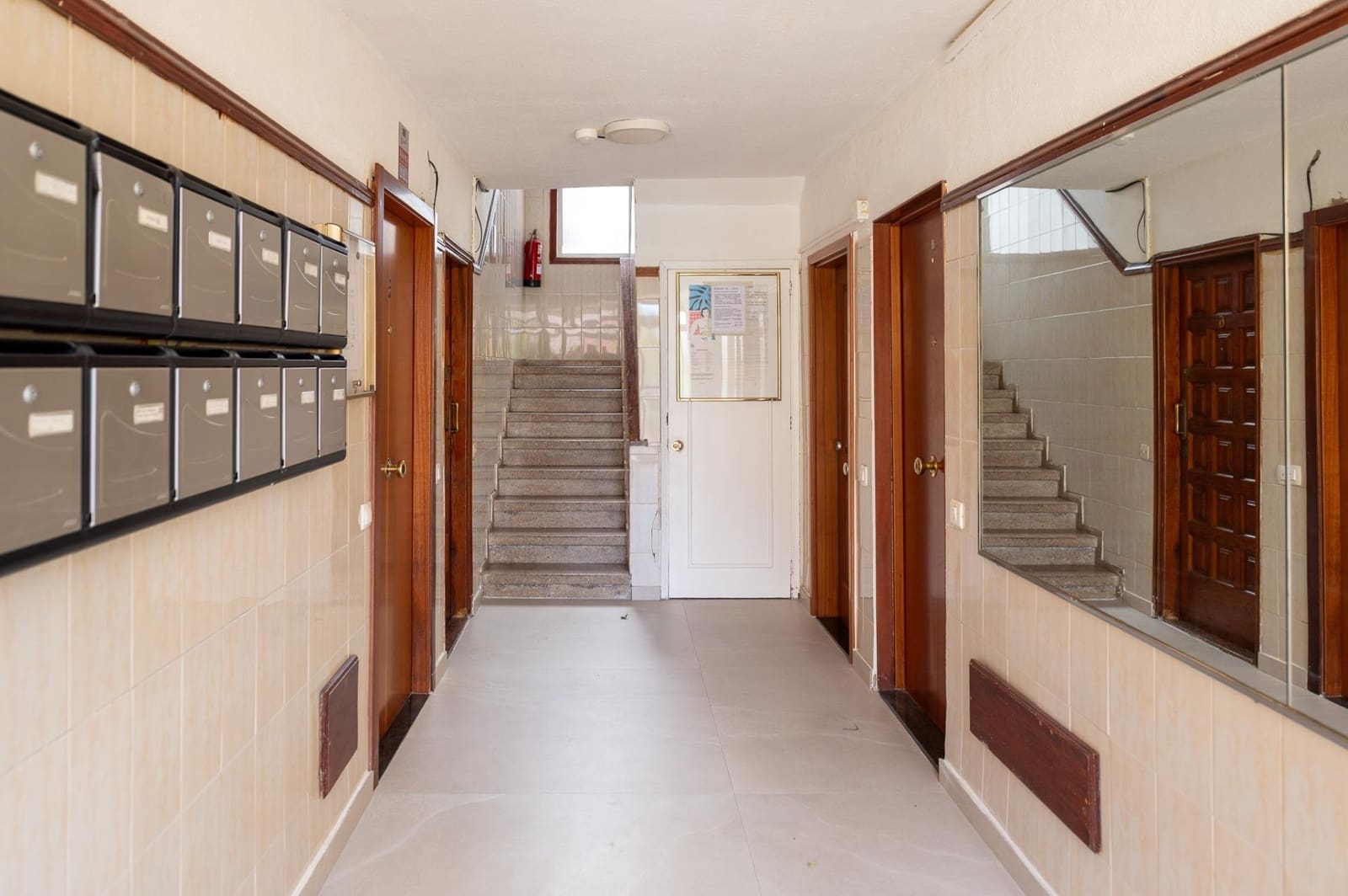 2 bedroom Flat for sale in San Bartolome de Tirajana - € 265,000 (Ref: 9656112)