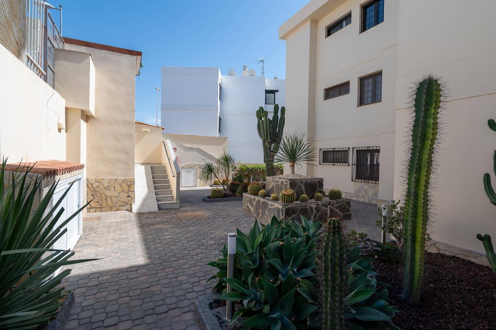 1 soverom Strandleiligheter til salgs i Playa del Ingles med svømmebasseng - € 279 000 (Ref: 9656114)