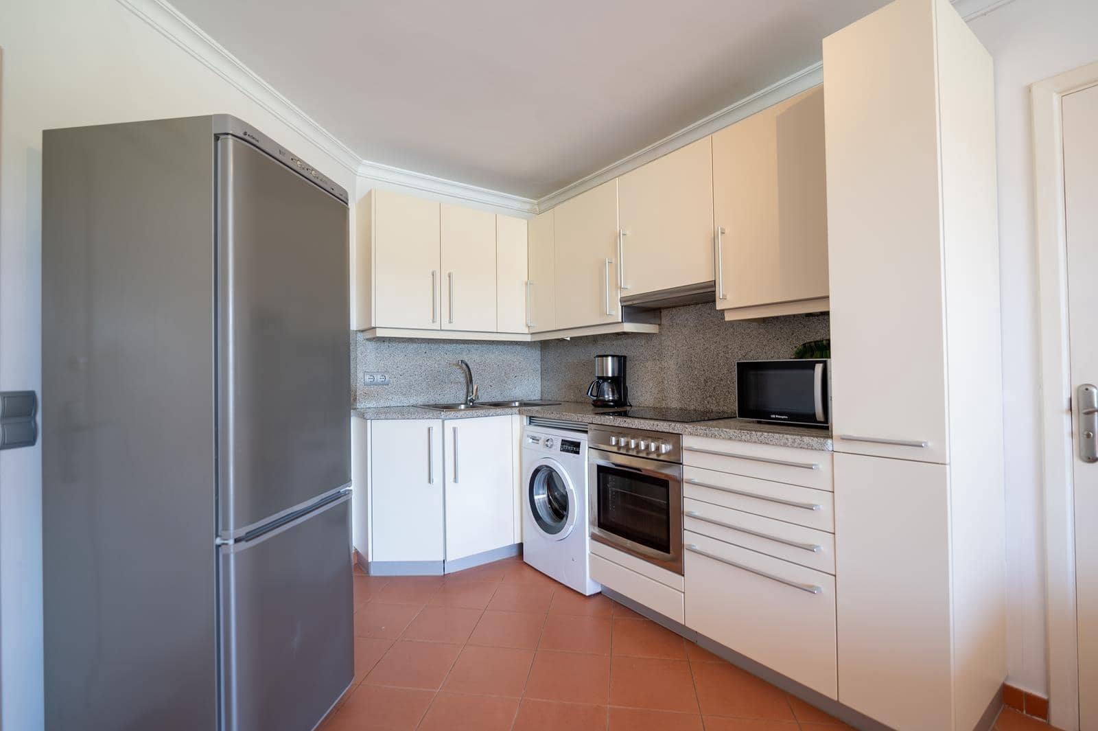 1 bedroom Beach Apartment for sale in Playa del Ingles with pool - € 279,000 (Ref: 9656114)