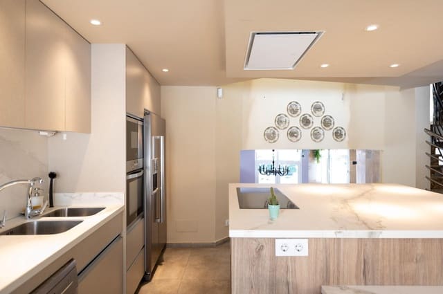 5 soverom Villa til salgs i San Bartolomé de Tirajana med svømmebasseng - € 1 150 000 (Ref: 9659456)